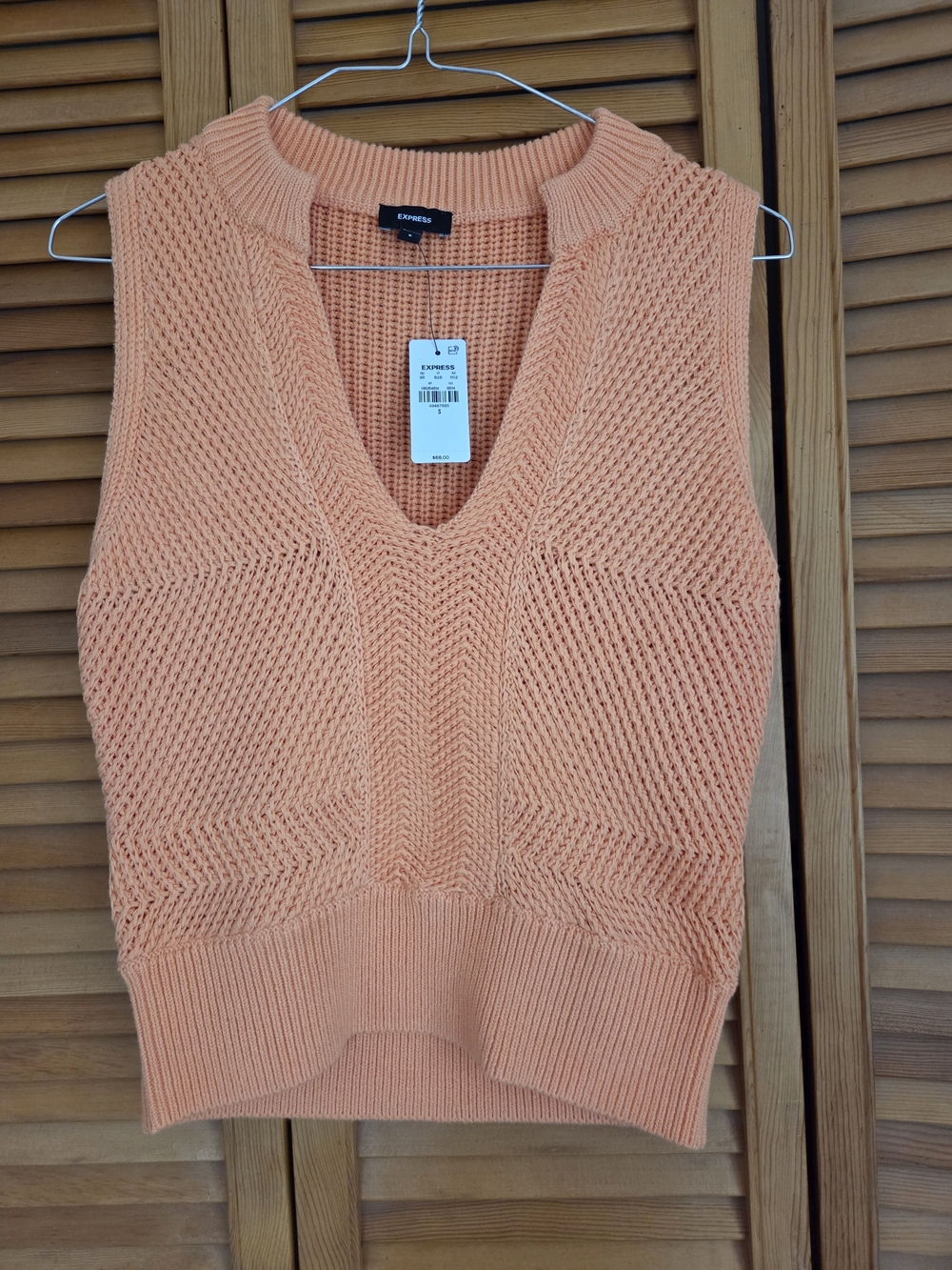 Express Women's Peach Knit V-Neck Sleeveless Sweater Vest